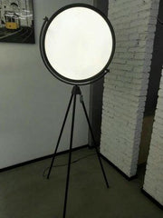 Optical Tripod Lamp