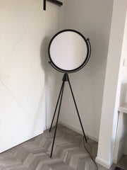 Optical Tripod Lamp